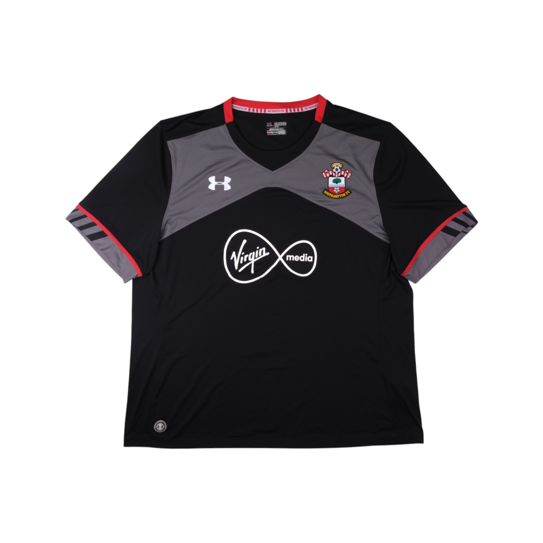 Southampton 2016-17 Away