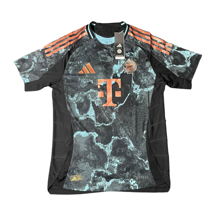 Bayern 2024-25 Player Away BNWT